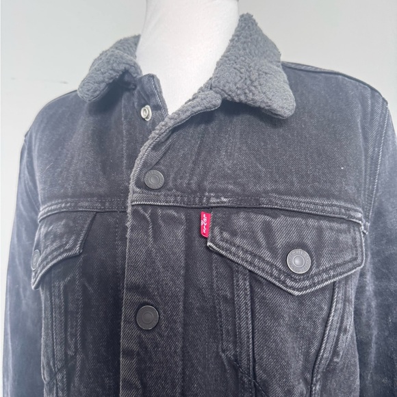 Levi’s Black Sherpa Denim Trucker Jacket Men’s S / Women’s M-L Oversized - Picture 4 of 8
